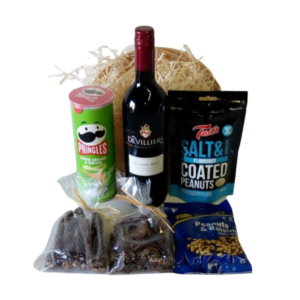 Red wine and an easy snack - Pringles, peanuts & raisins, Coated Peanuts, Drywors & Biltong