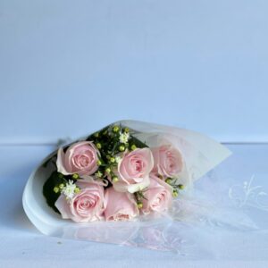 Puppy Love - 6 Pink Roses in a Bunch